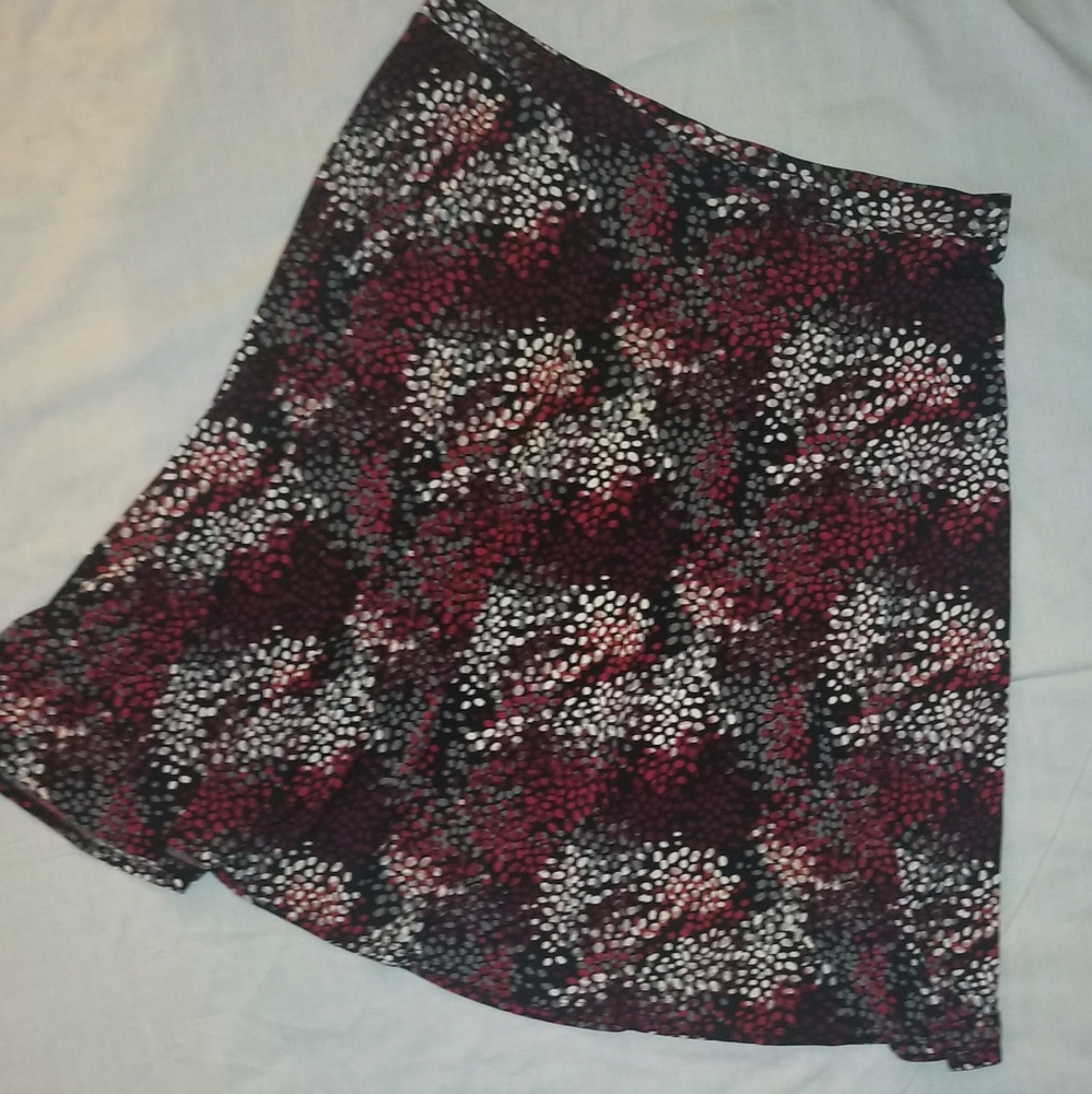3/$20 Knee length buisness skirt